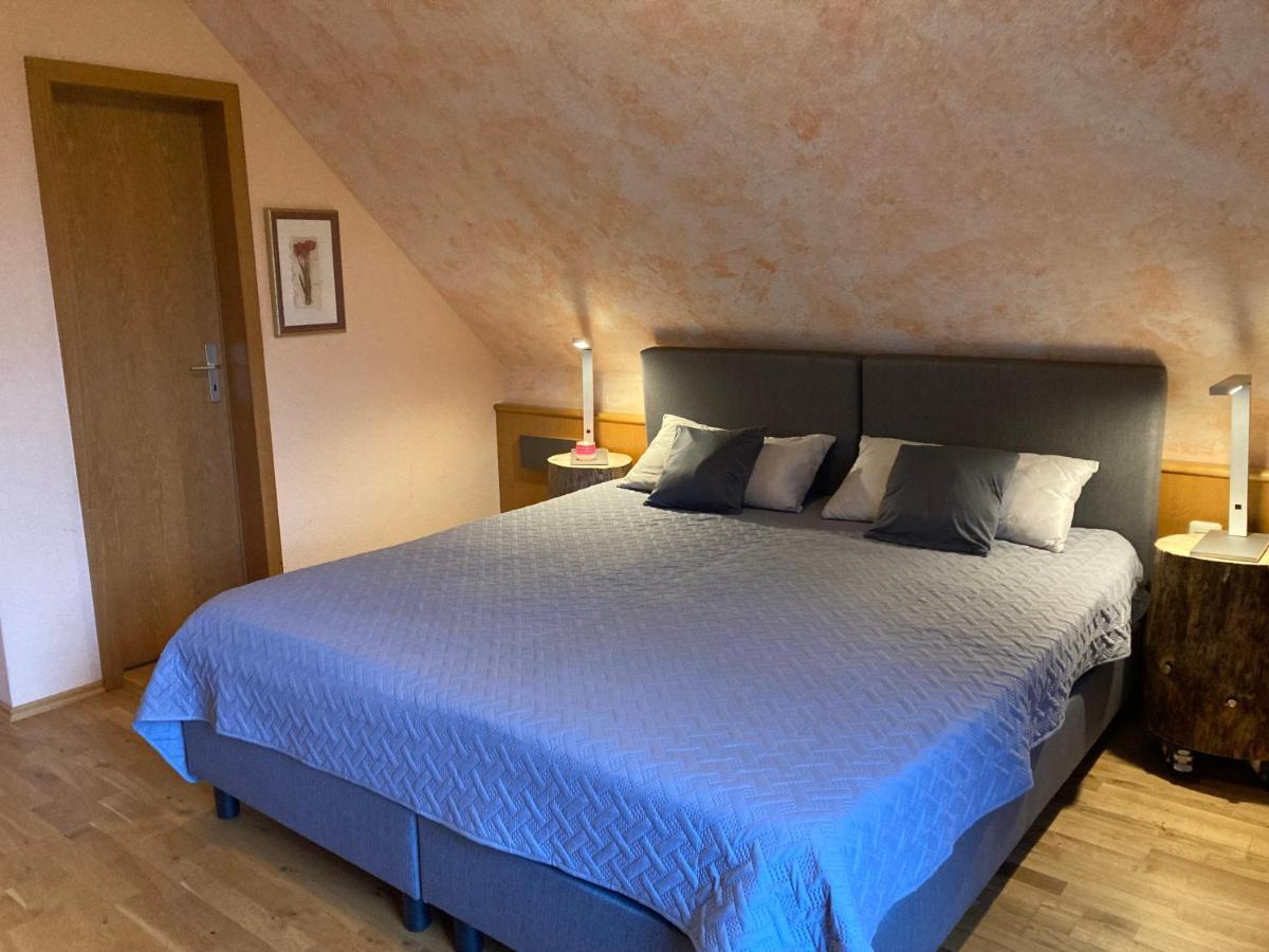 Ferienwohnung Auf Dem Eltenberg Bagian luar foto